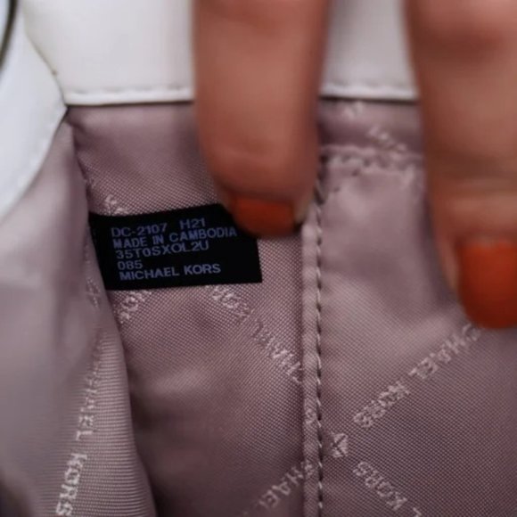 Michael Kors NEW! Rose Medium Quilted Flap Shoulder Handbag w/Tags - Picture 12 of 13